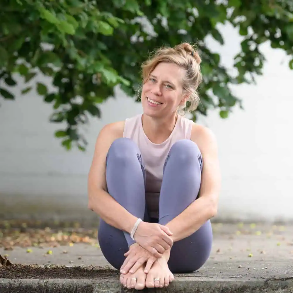 yogaflowzug_tanja_wenger-6691_squared_web